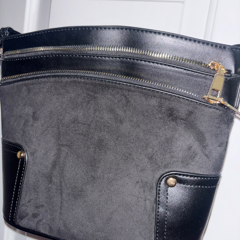 Elegant Black Women's Bag